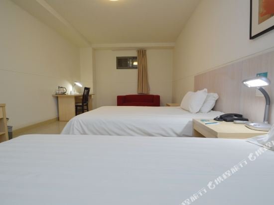 Фото Jinjiang Inn (Nanjing Zhongfu Road Metro Station, Jianing Road)