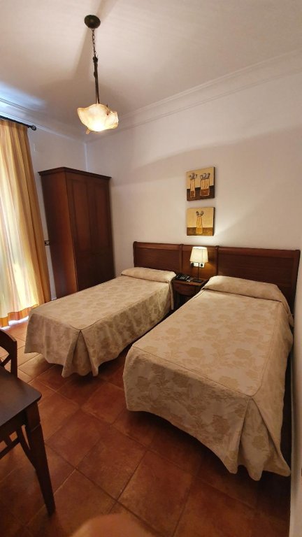 Фото Hotel Coso Viejo