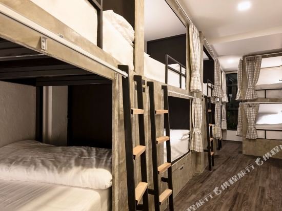 Фото Red Door Heritage Hotel