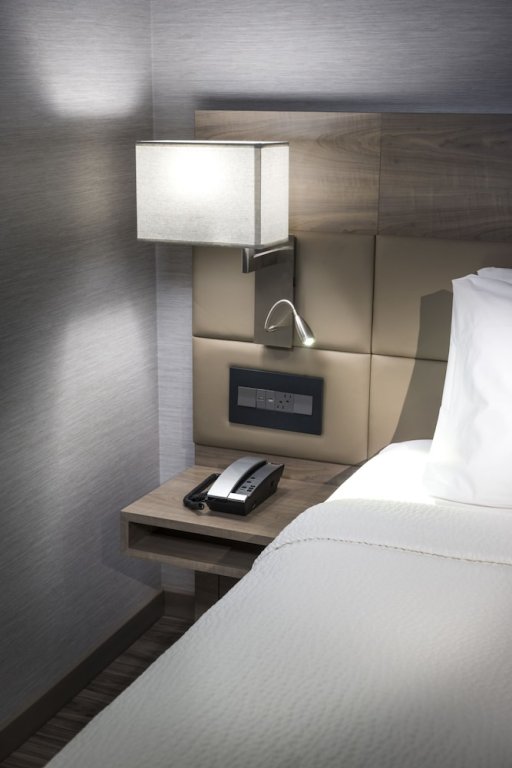 Фото Ac Hotel by Marriott Boston North