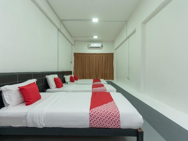 Фото Oyo 43993 Madsuite