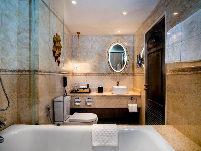 Фото Grand Mercure Yangon Golden Empire