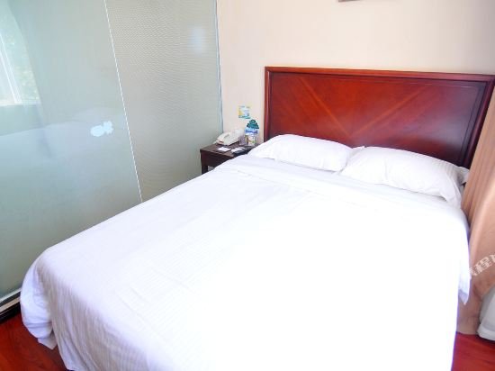 Фото GreenTree Inn ShanDong QingDao LiCang ShuYuan Road Daon square Express Hotel