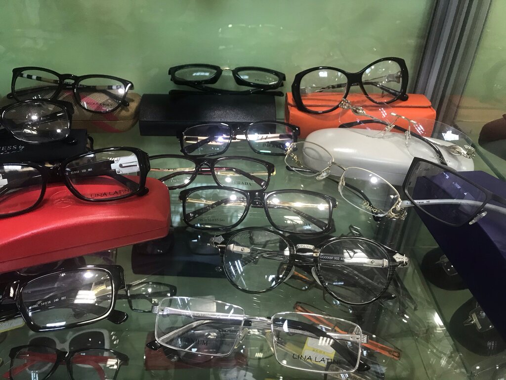 Opticial store Salon optiki, Moscow, photo