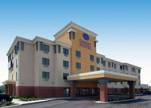 Гостиница Comfort Suites Cincinnati North