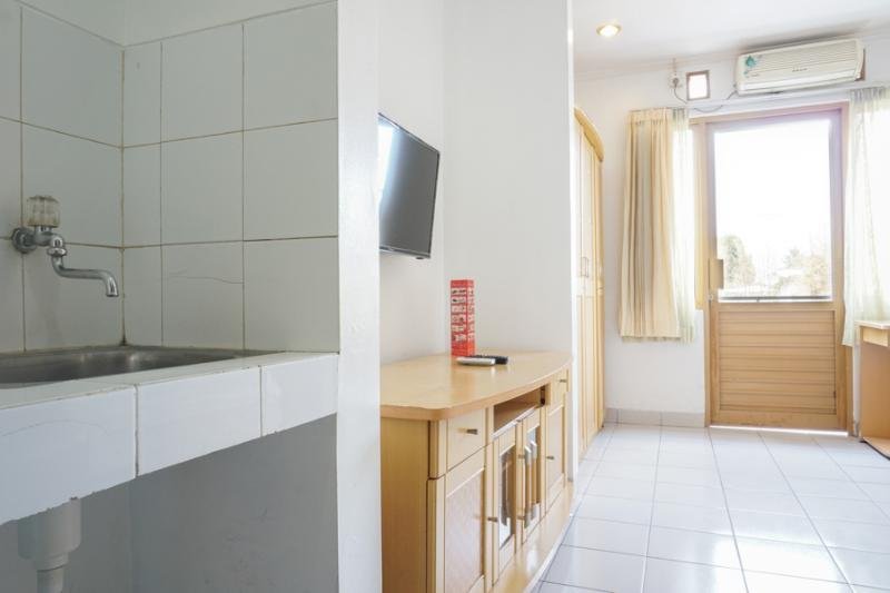 Фото RedDoorz Premium near Paris Van Java Mall