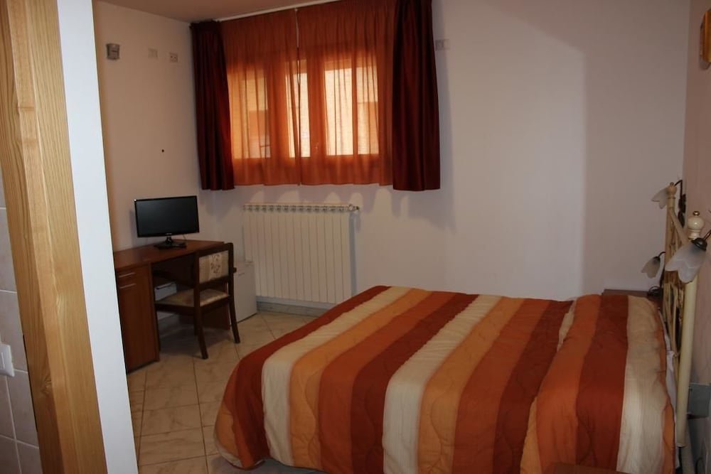 Фото Albergo Ristorante Pizzeria La Bocca di Bacco