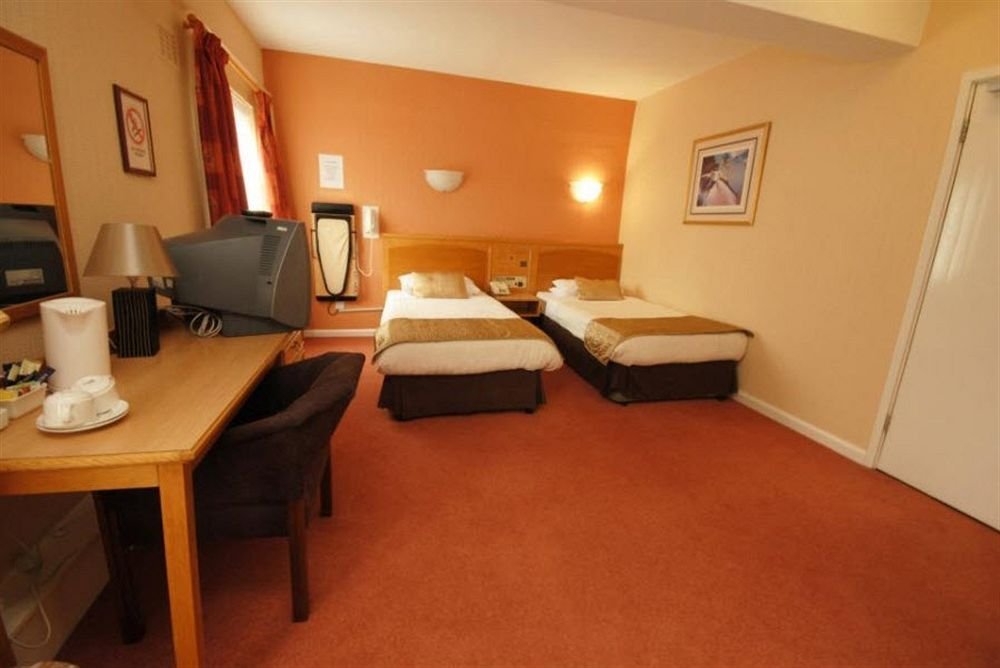 Фото Alma Lodge Hotel