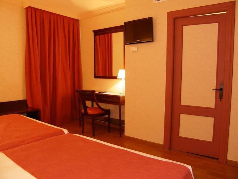 Фото Hotel Santo Domingo Lucena