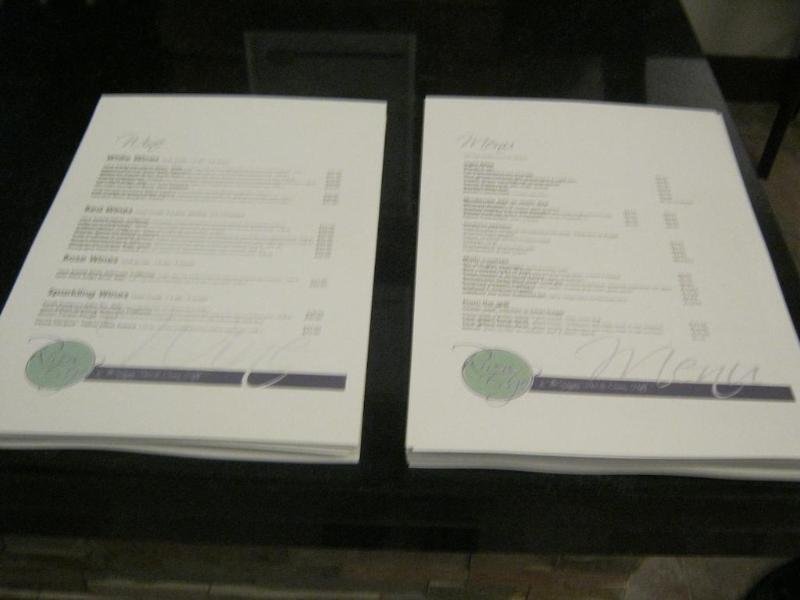 Фото Legacy Rose & Crown Hotel