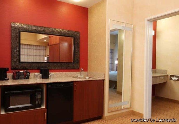 Фото Courtyard by Marriott Philadelphia Montgomeryville