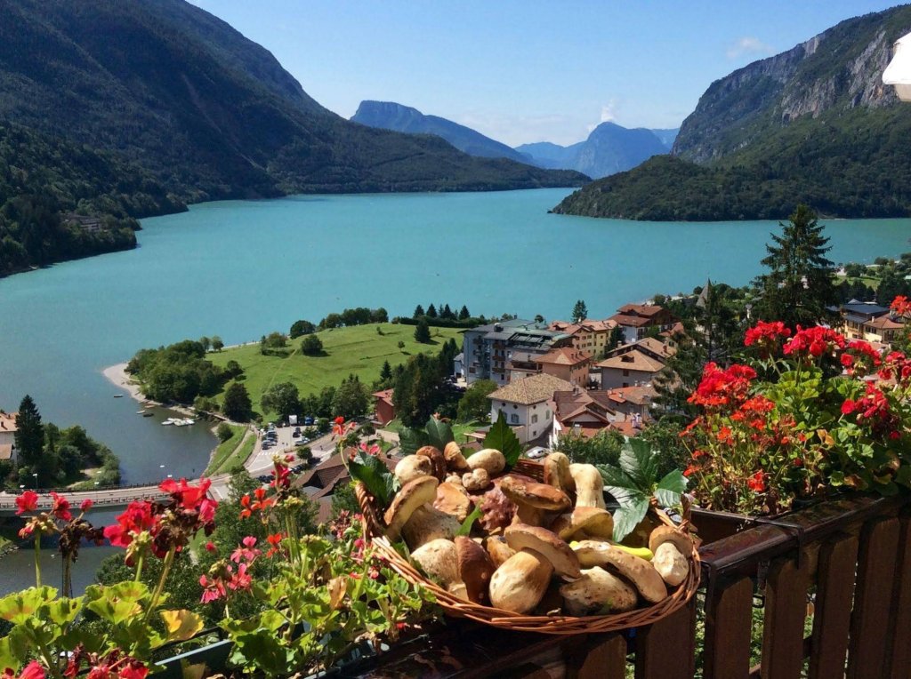 Lago Levico Italy