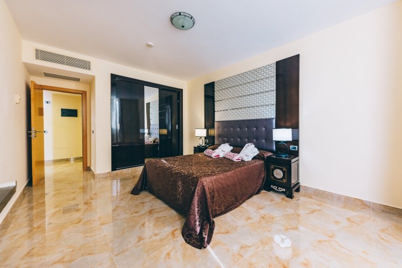 Фото Grand Muthu Golf Plaza Hotel & Spa