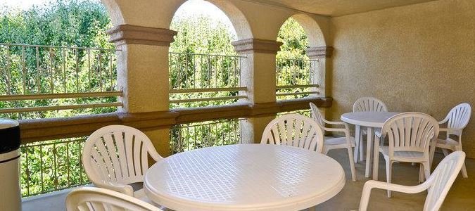 Фото Best Western Plus Newport Mesa Inn