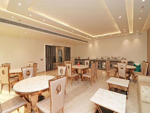 Гостиница Oyo 12464 Hotel C Pearls