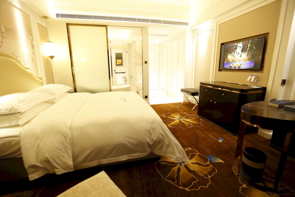 Фото Dayhello International Hotel