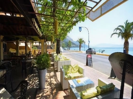 Фото Ipsos Beach Studios by Konnect