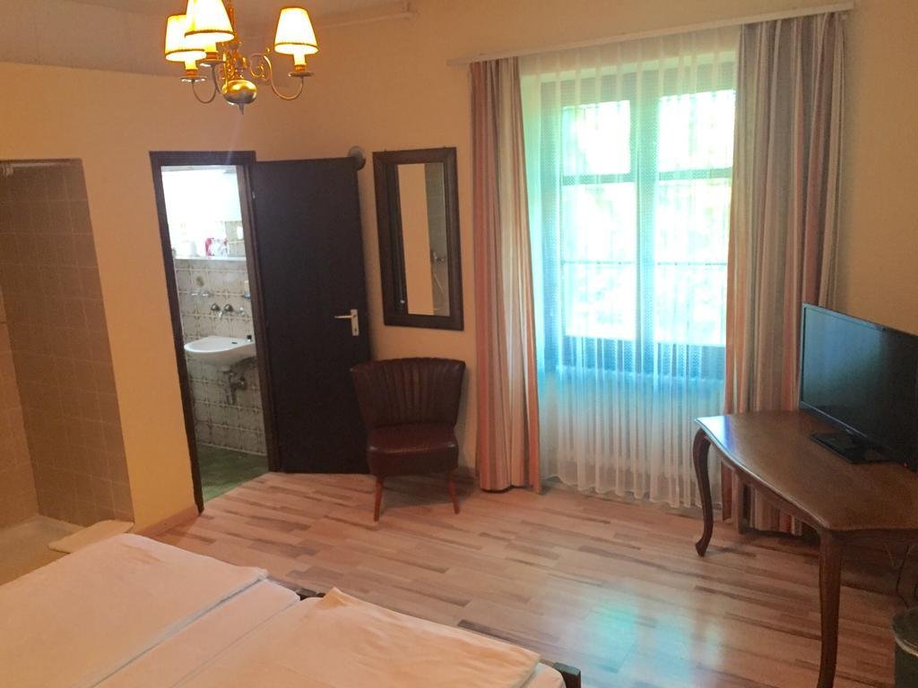 Фото Hotel La Perla