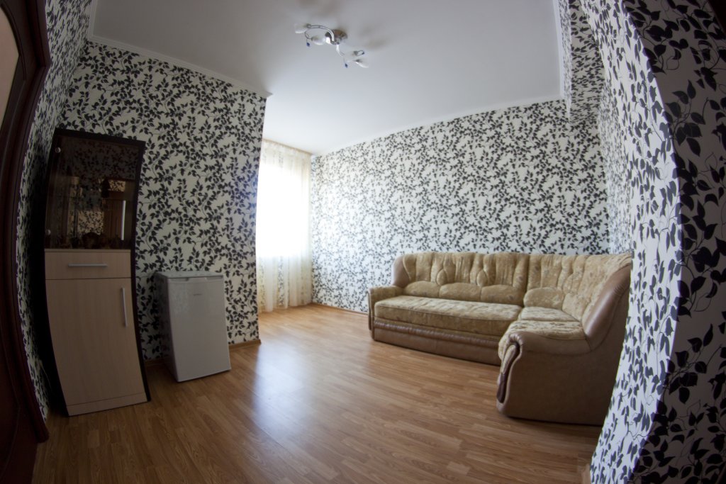 Фото Селини