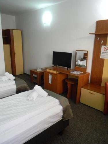 Фото Long Street Hotel