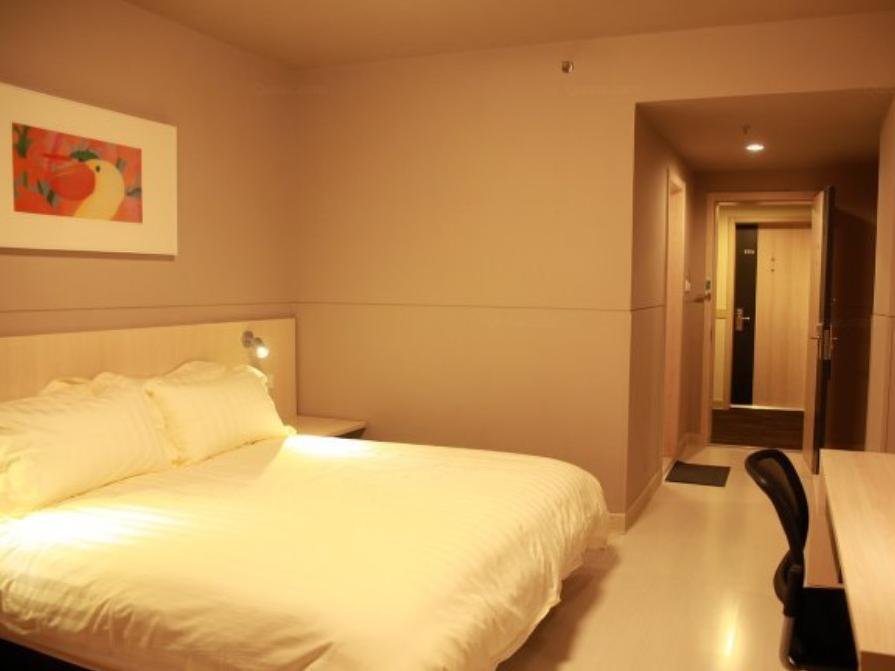 Фото Jinjiang Inn Wuhan Hankou Train Station