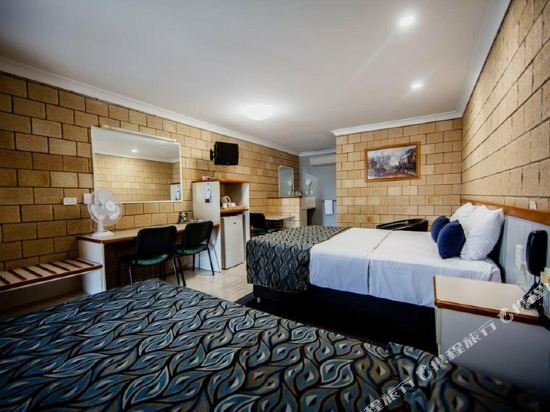 Hotel Jacaranda Country Motel, Queensland, photo