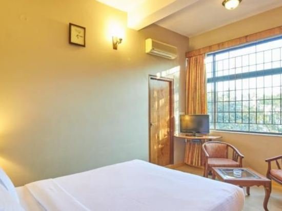 Фото Cross Roads Inn