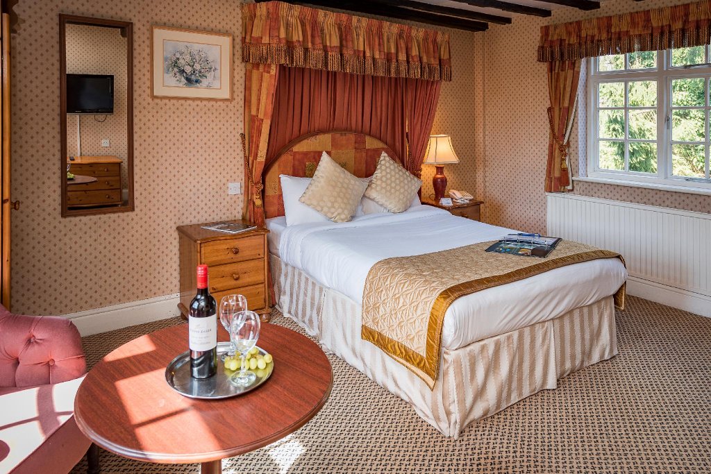 Фото Brook Marston Farm Hotel