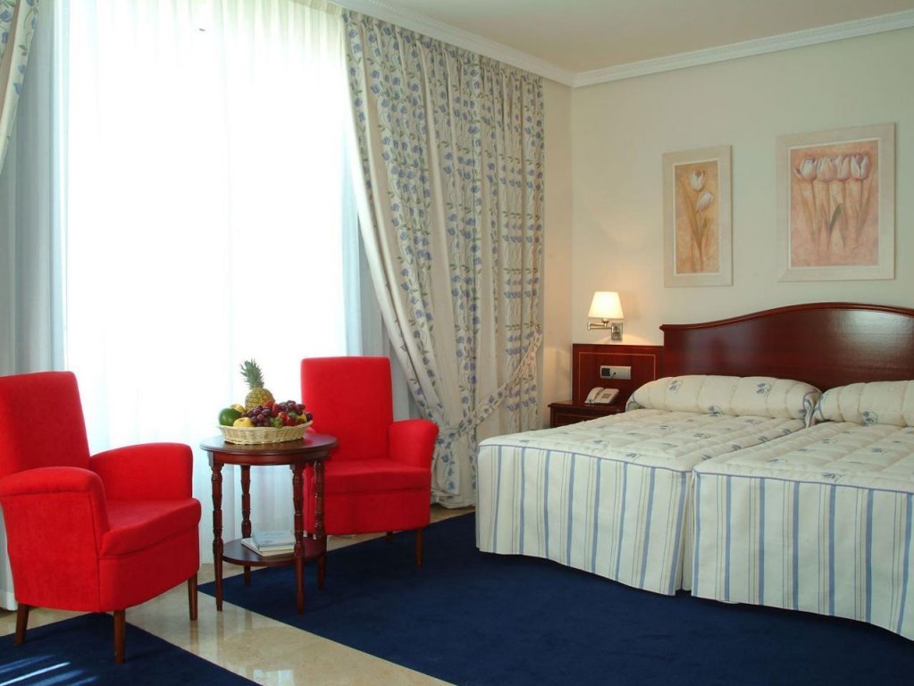 Фото Hotel Gran Legazpi