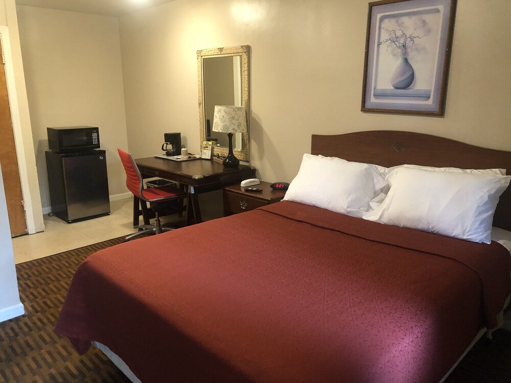 Фото The Bay Inn