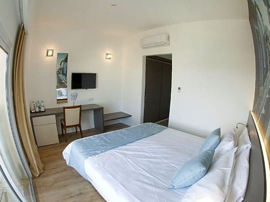 Фото Pefkos City Hotel