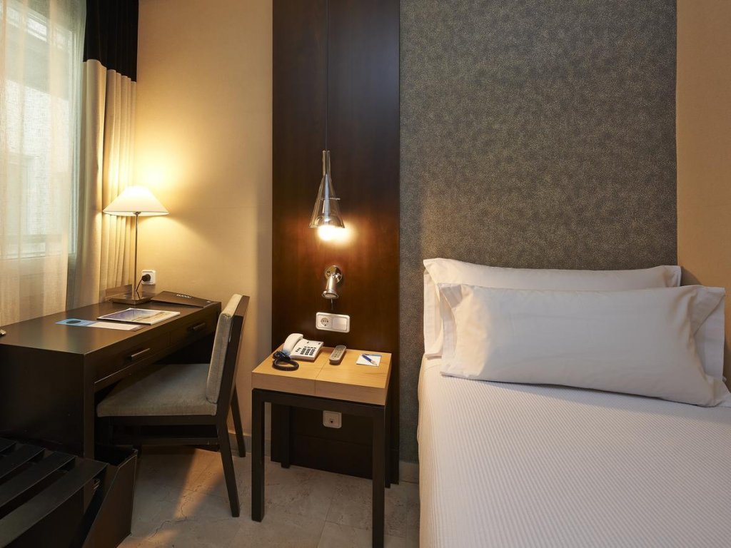 Фото Nh Sants Barcelona