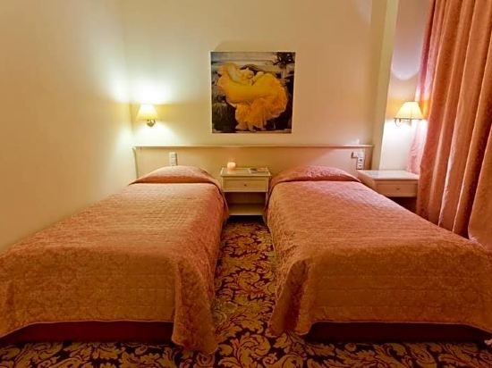 Фото Kouros Hotel