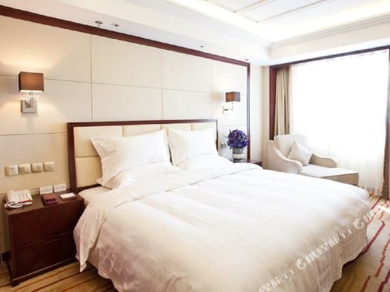 Фото Beijing GuiZhou Hotel