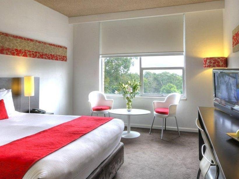 Фото Royal Pacific Hotel