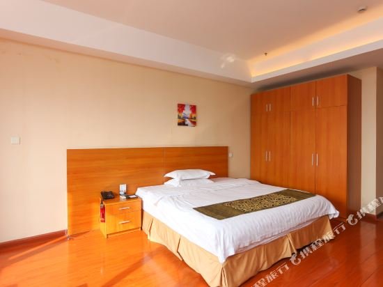 Фото Days Hotel Frontier Nantong