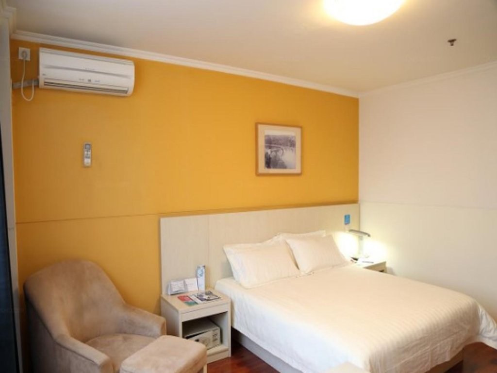 Фото Jinjiang Inn Central Wuxi Train Station