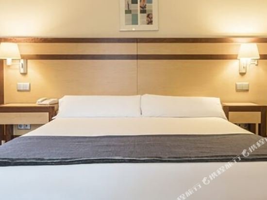 Фото Hotel Ilunion Pio XII