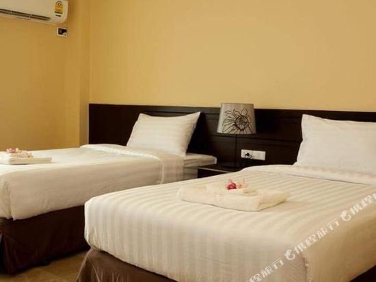 Фото J & Y Lodge Hotel