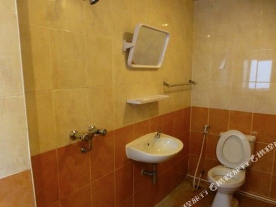 Фото Rambuttri House