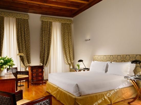 Фото Hotel L'Orologio