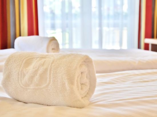 Фото Hotel Alttolkewitzer Hof Dresden