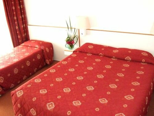 Гостиница Hôtel Carina-Pavillon в Гапе