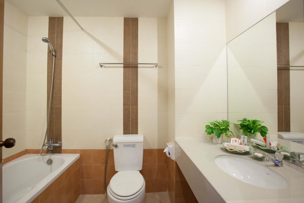 Фото Eastiny Plaza hotel