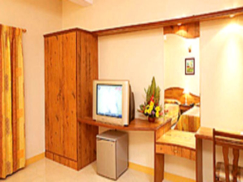 Фото Cross Roads Inn