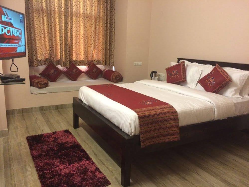 Фото Hotel Laxmi Niwas