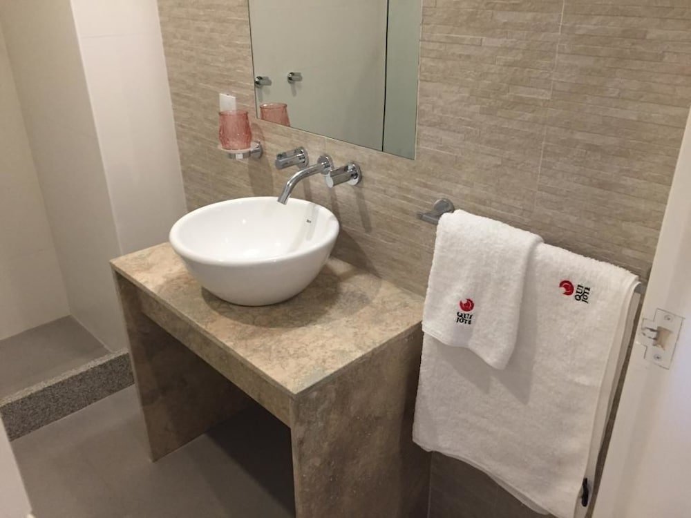 Фото Apart Hotel Quijote by Dot Suites