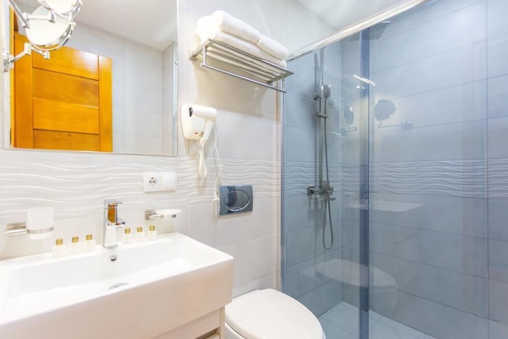 Фото Bridge Hotel Tbilisi