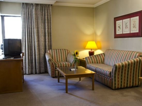 Фото VIP Executive Suites do Marquês Hotel