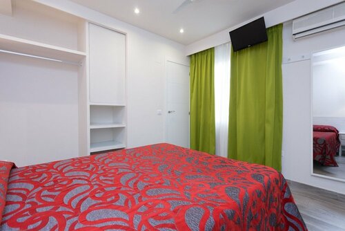 Гостиница Hostal Sol y Miel в Торремолиносе